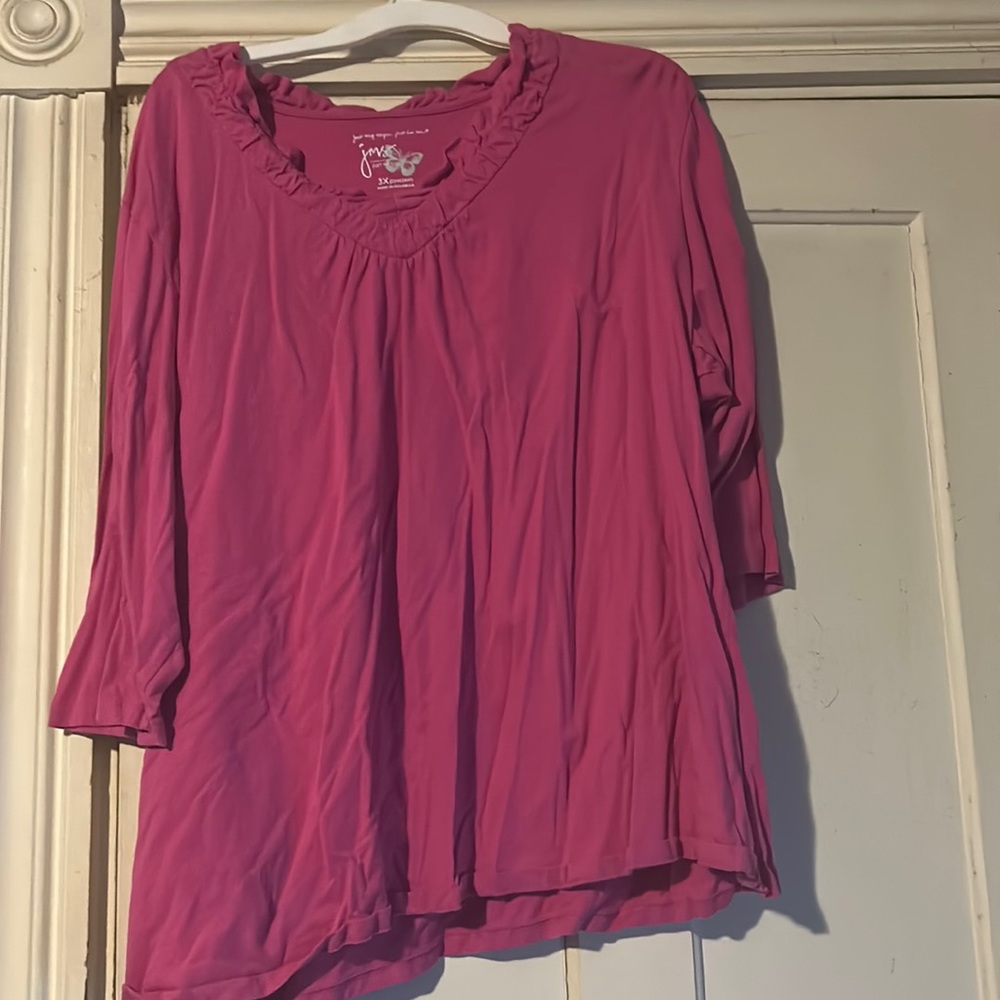 Cute fushia pink long sleeve T